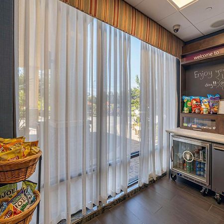 Hampton Inn Carlstadt At The Meadowlands Ngoại thất bức ảnh